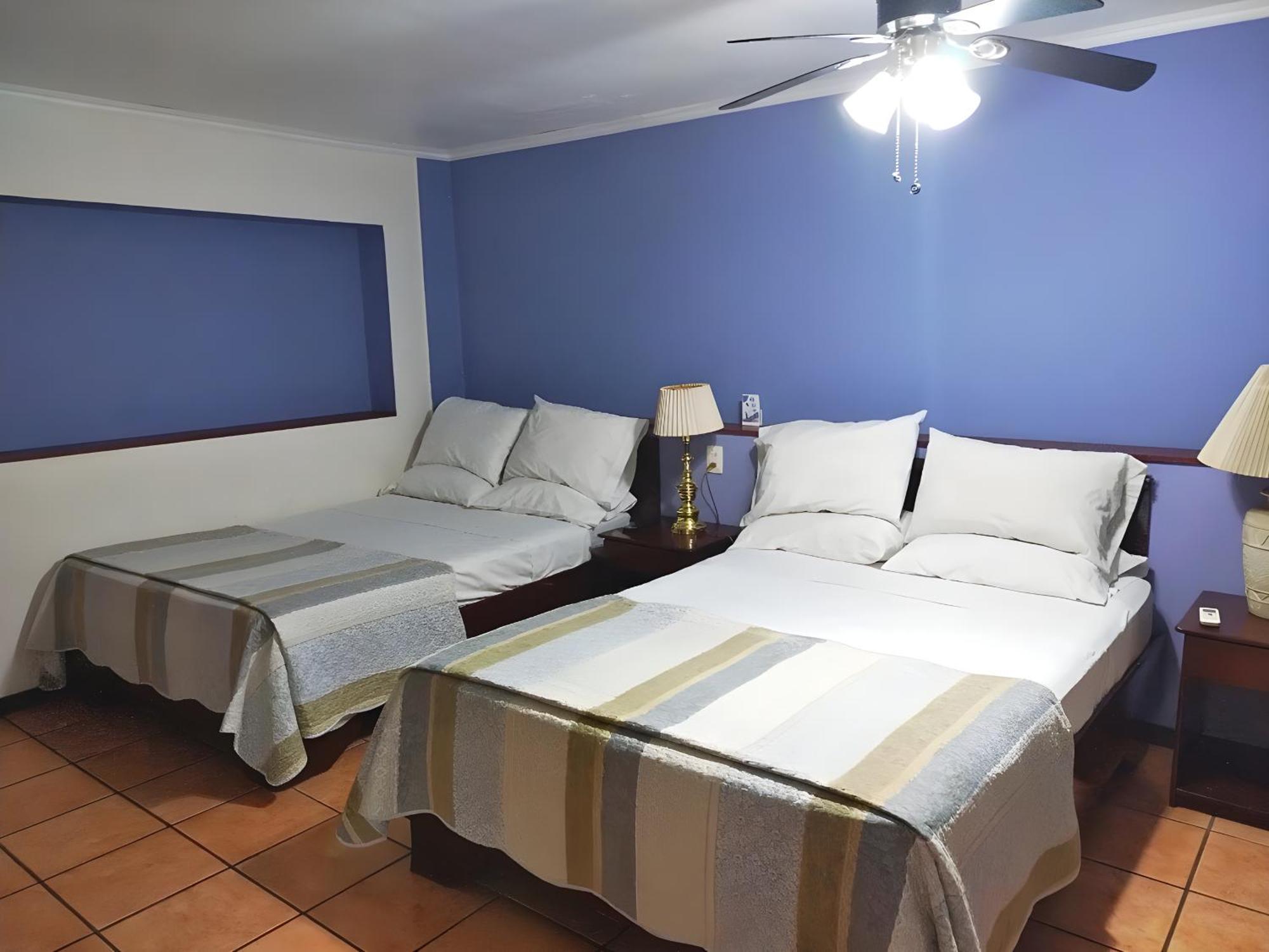 Hotel Puerta Del Sol - San Jose Airport Экстерьер фото