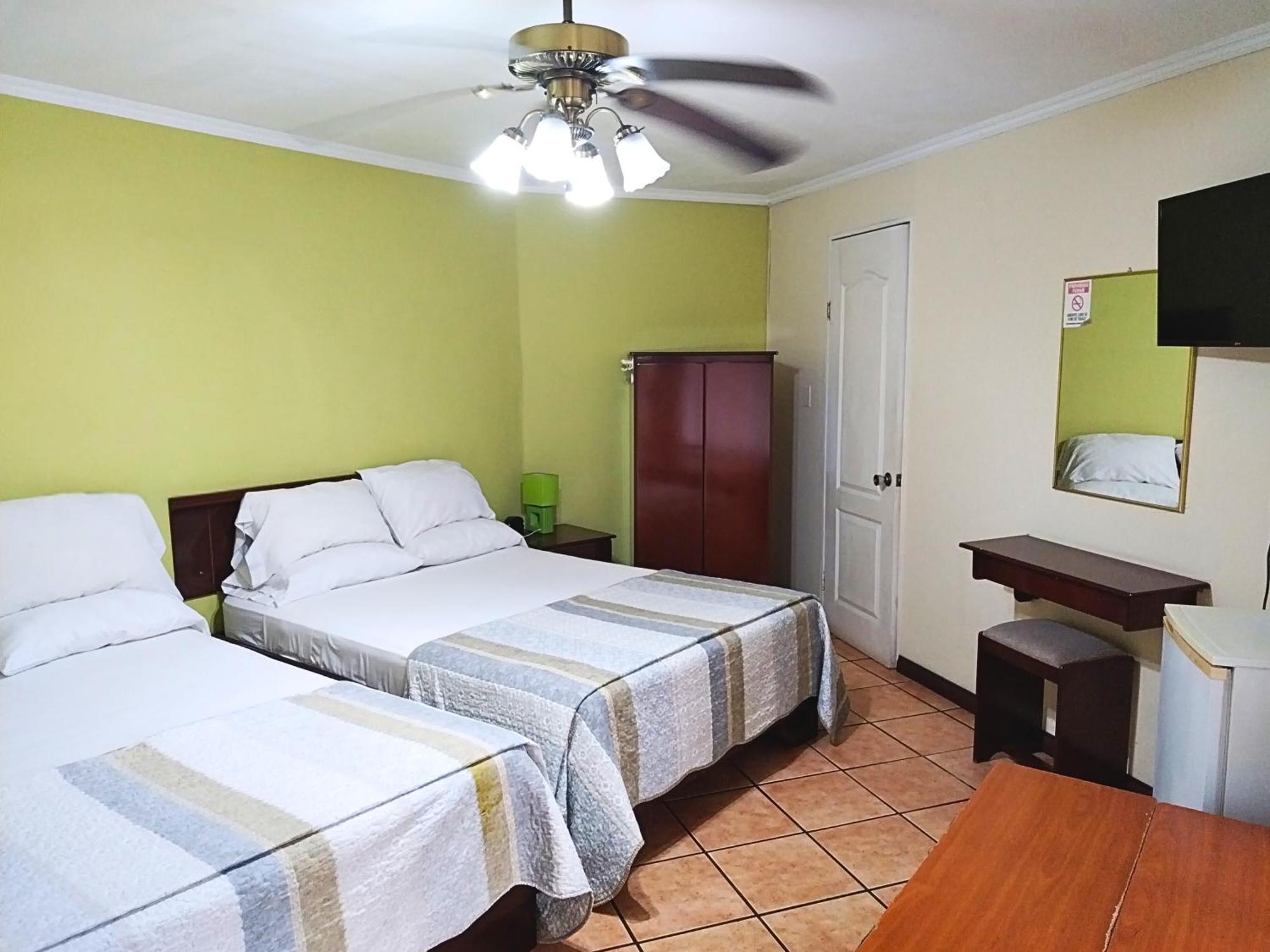 Hotel Puerta Del Sol - San Jose Airport Экстерьер фото